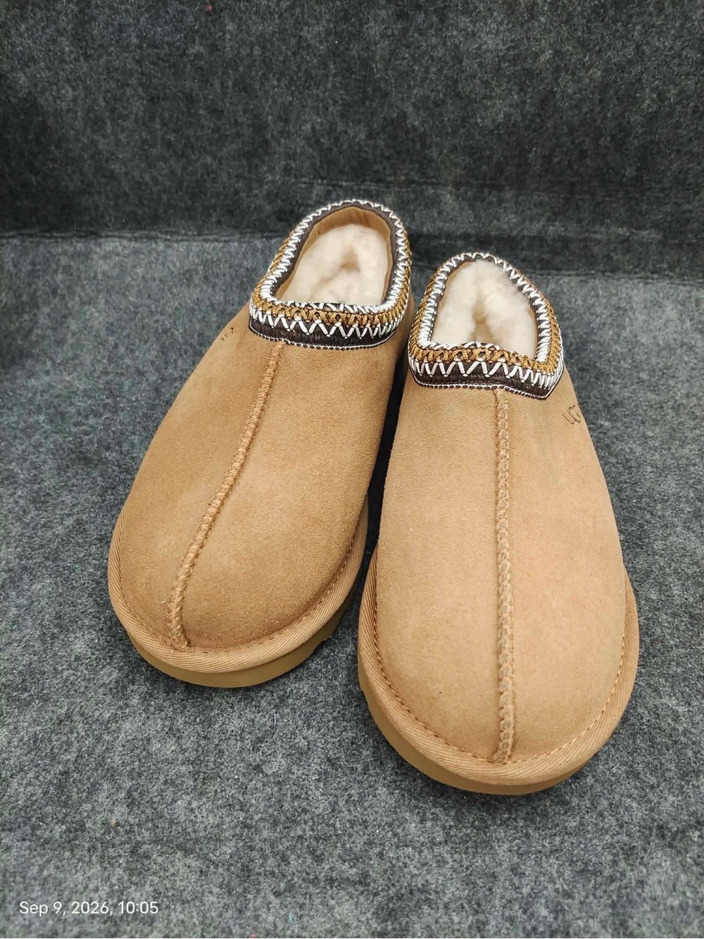NWOB Ugg Tasman II Women's Slippers - Chestnut, Size 7